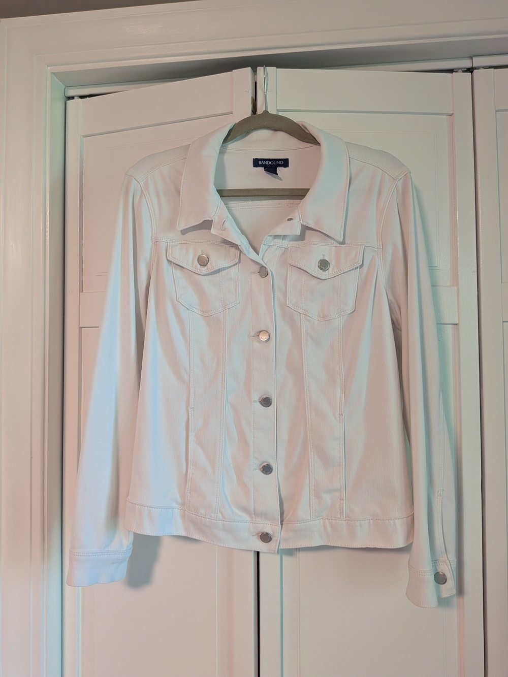 Bandolino White Women’s Denim Stretch Jacket with Button Front